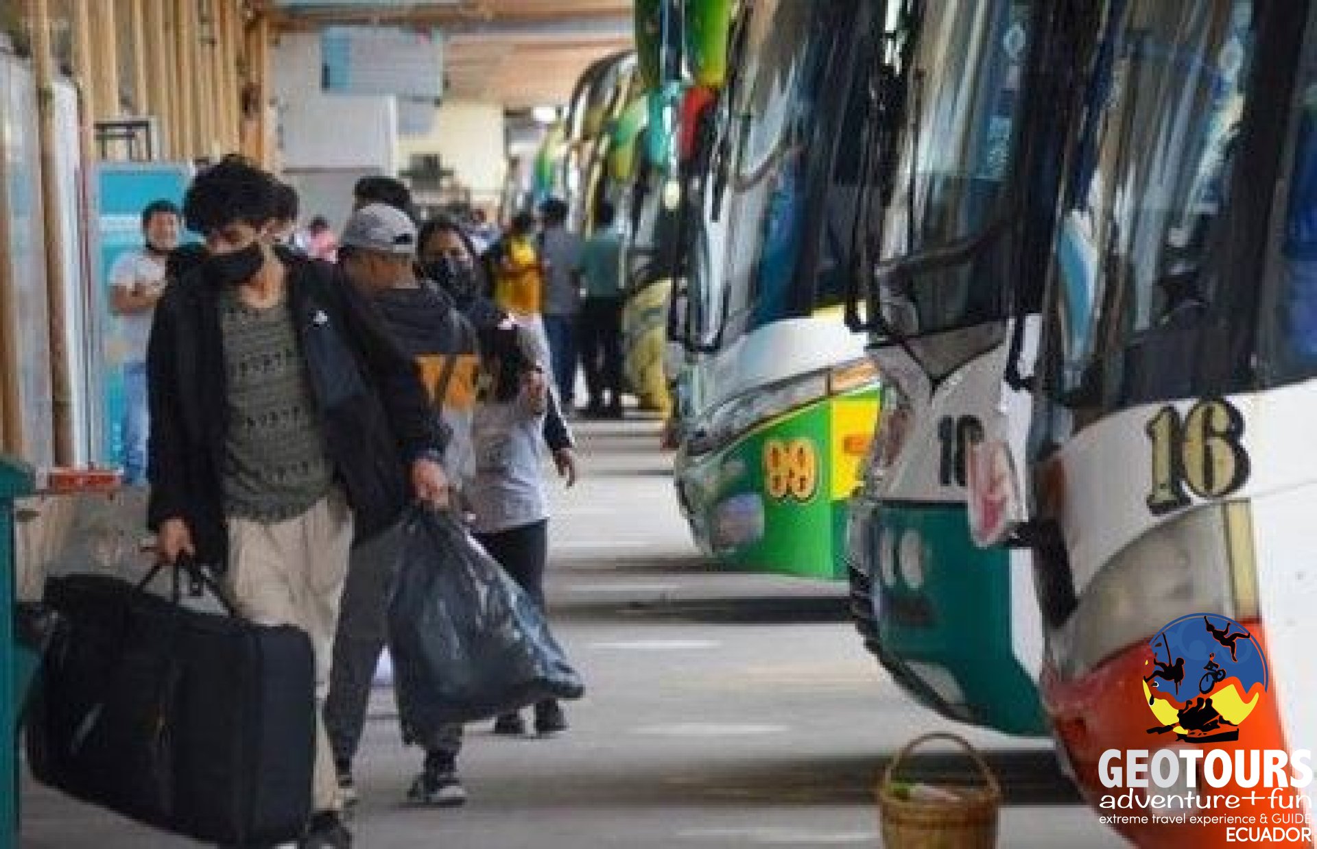 Cómo Moverse de Forma Segura por Ecuador: Transporte y Recomendaciones