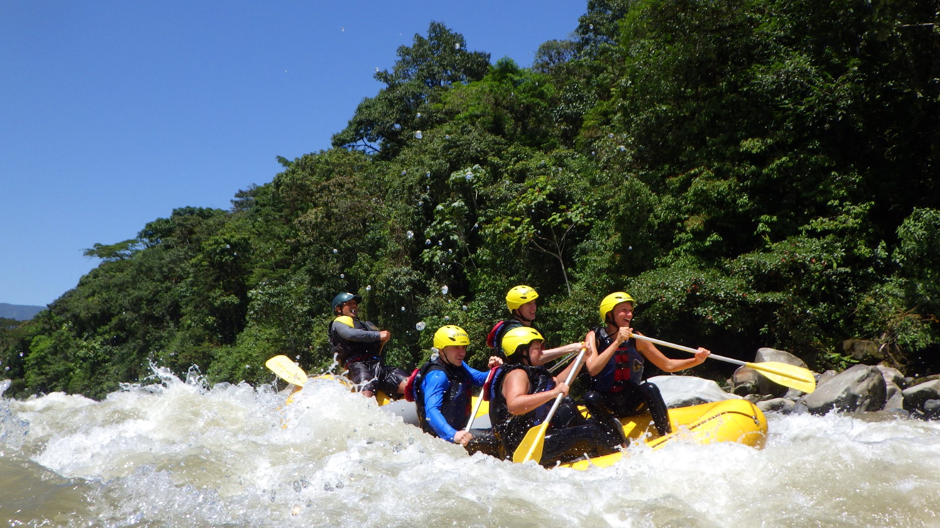 Geotours-gidsen op een avontuurlijke tour in Baños de Agua Santa, Ecuador
