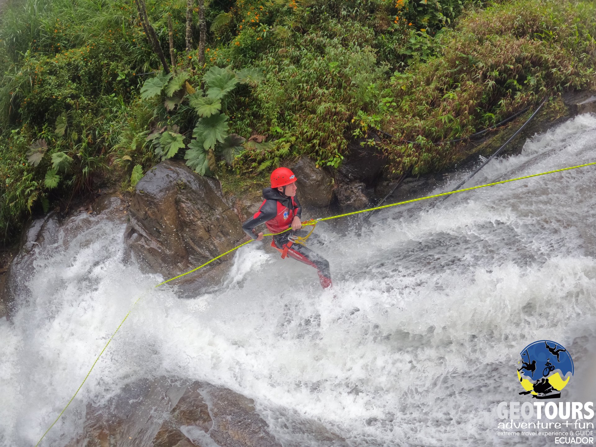 Canyoning Chamana - Tour Medio Dí­a Nivel III